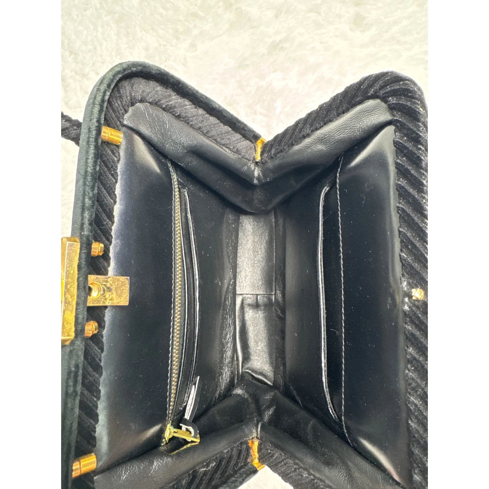 OOAK 1950s Black Velvet Evening Bag w/ Starburst Embossed brass lock top handle - Image 11