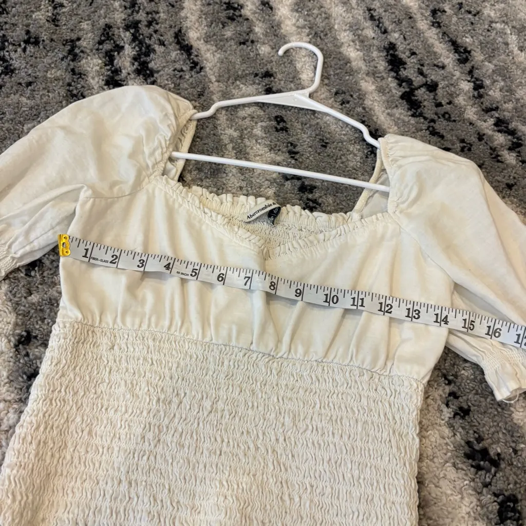 Abercrombie & Fitch Short Sleeve Smock Waisted Women's Top Medium Ivory - Image 5
