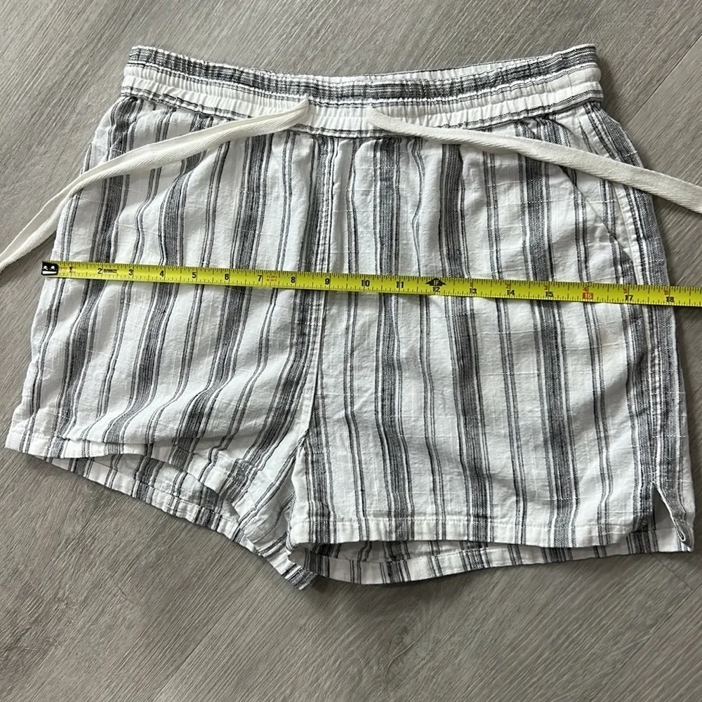 Marine layer • striped linen drawstring high waist shorts with pockets - Image 11