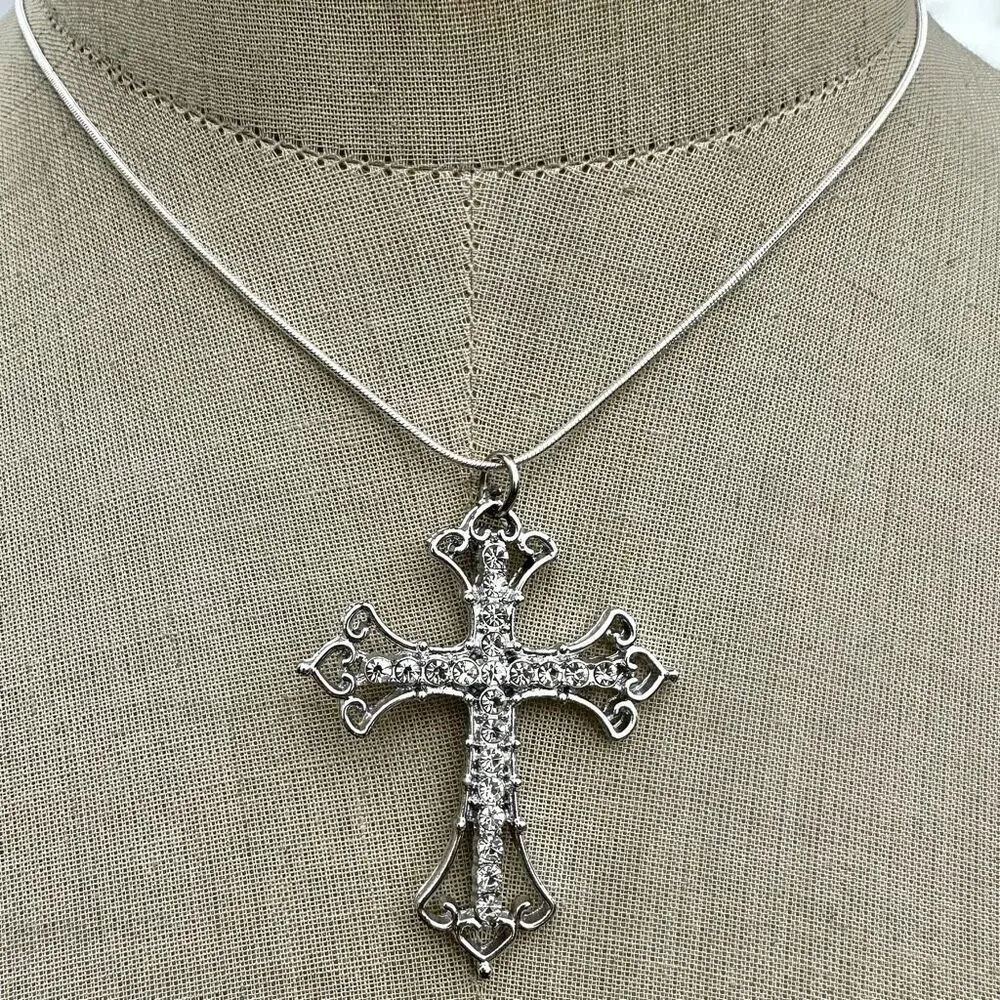 Silver tone rhinestone cross necklace - Image 2