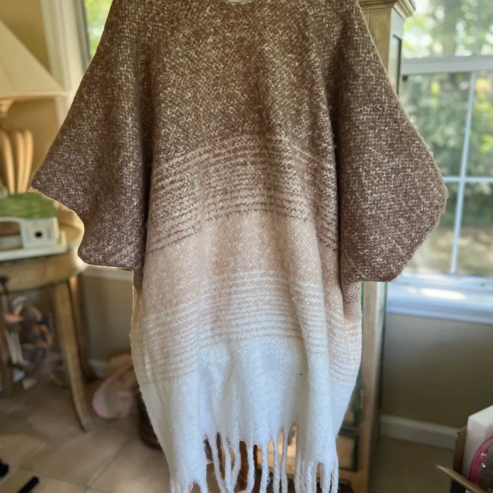 Shawl/Cape Size undefined - Image 2