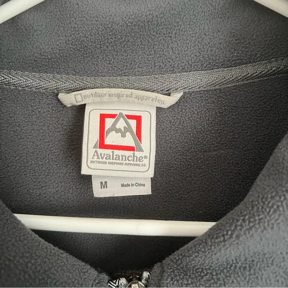 Avalanche Dark Gray Fleece Mid-Length Jacket with Wrap Collar Size Medium - Image 3