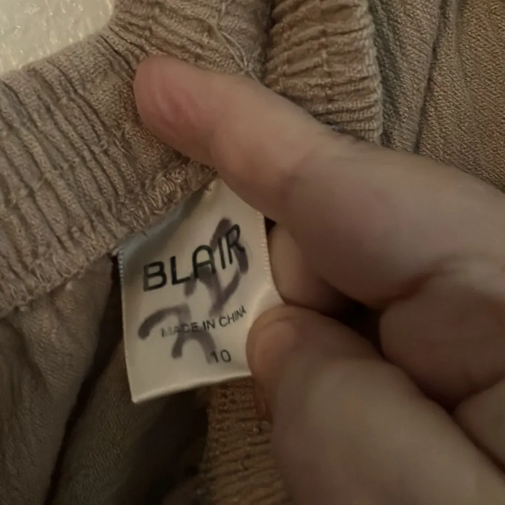 FINAL MARKDOWN Blair crinkle slacks 10 - Image 4