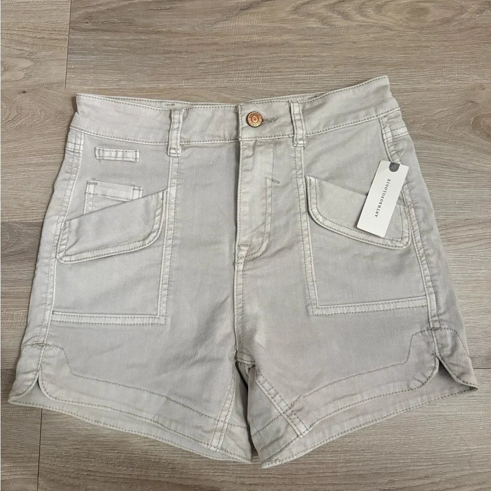 NWT Pilcro (Anthro) Ultra High Rise Utility Denim Shorts in Natural Beige - Image 3