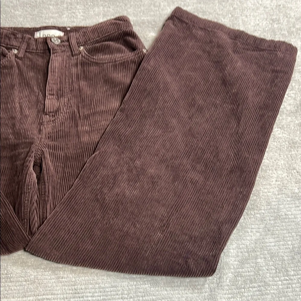 BDG Corduroy Pants High Rise Wide Leg Urban Outfitters size24.         order132 - Image 9