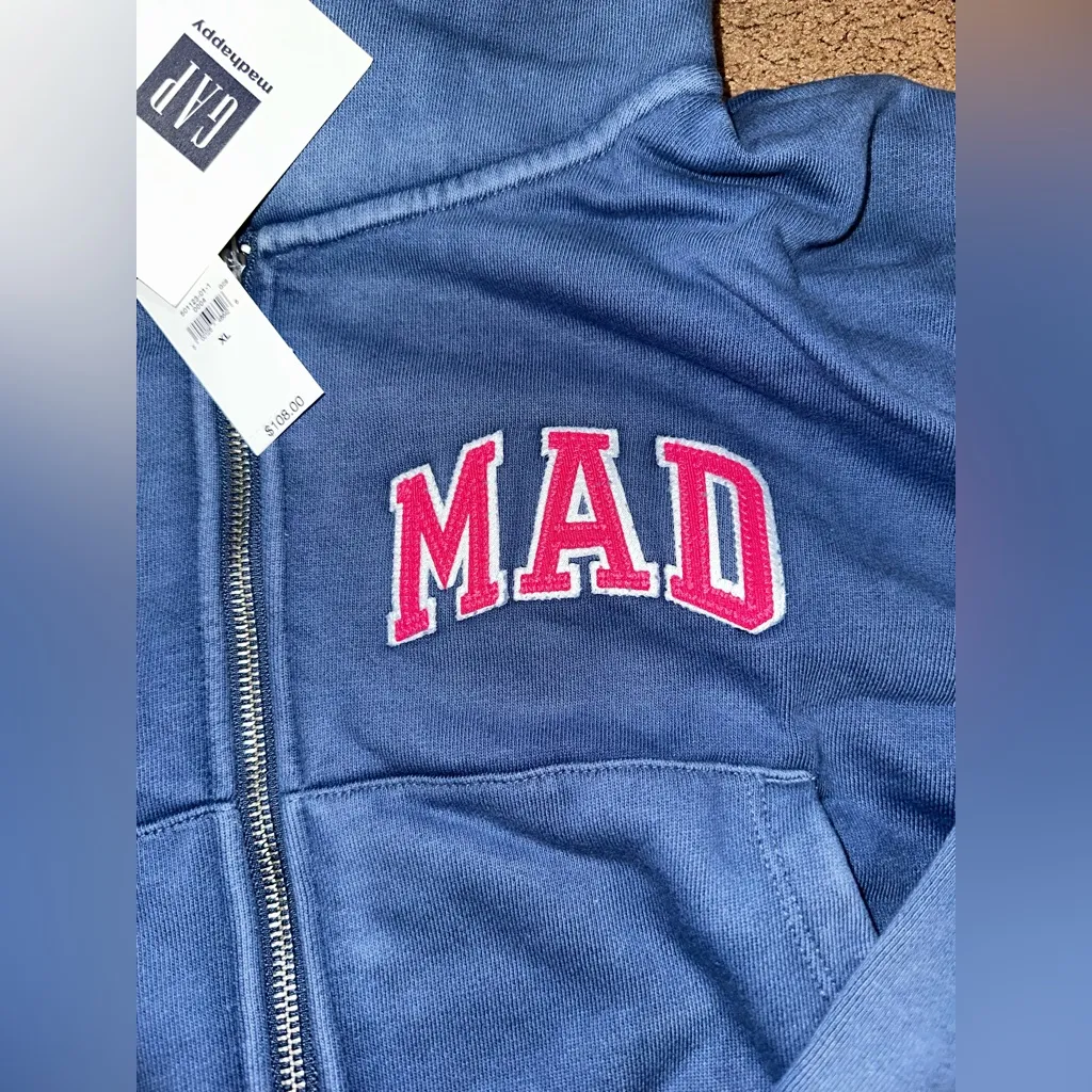 Gap x Madhappy blue cropped hoodie with pink embroidery - Image 4
