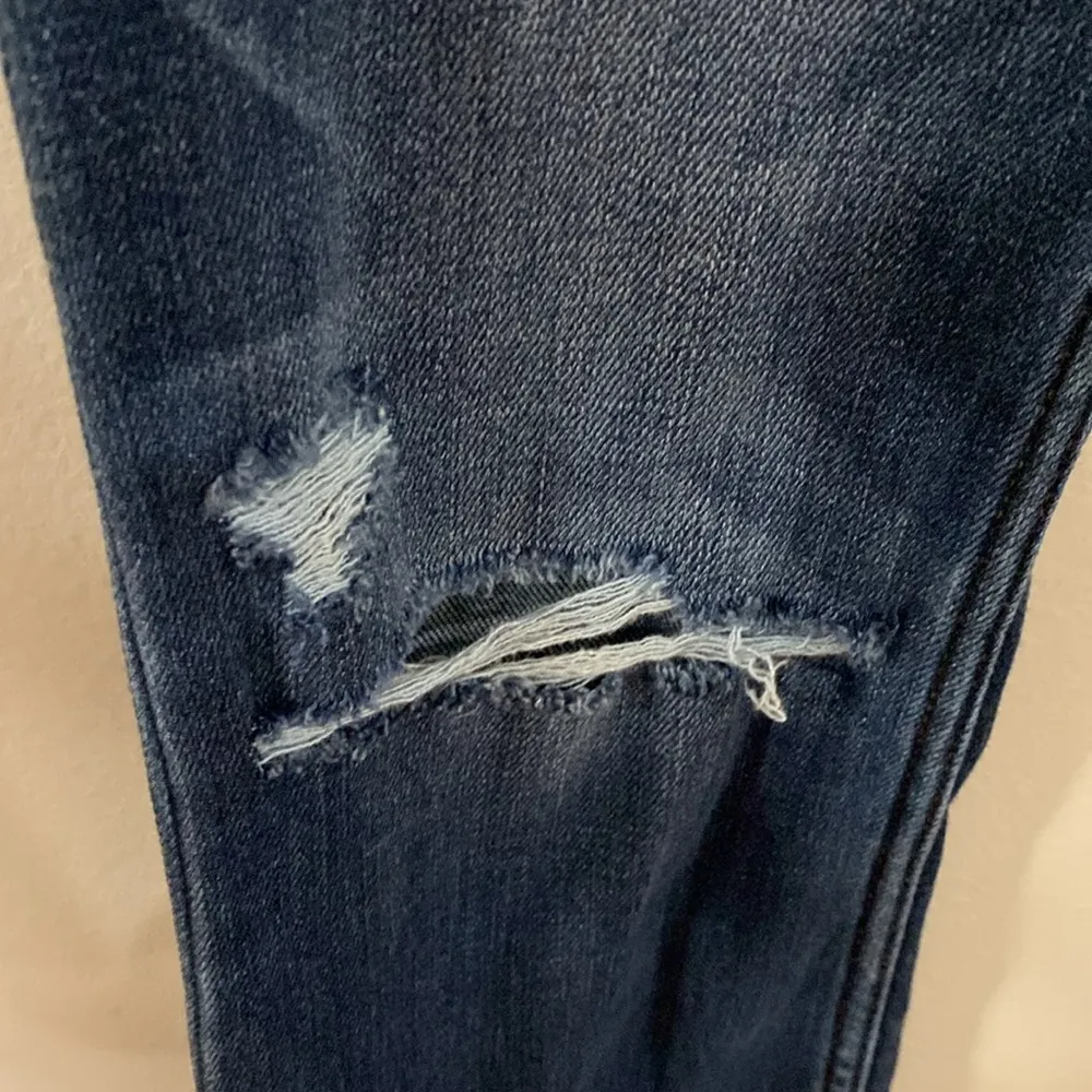 Abercrombie & Fitch boot distressed bootcut jeans size 2s short - Image 6