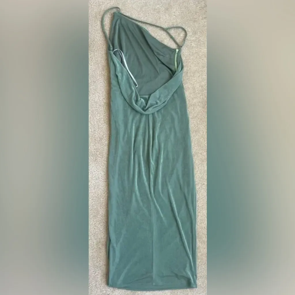 NWT Katie May Gina K Ruched Asymmetrical Low Back Midi Dress in Women's Medium - Image 4