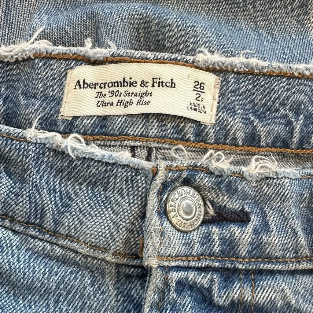 ABERCROMBIE 90'S Relaxed Straight Ultra High Rise Distressed Denim Jeans 26/2 - Image 6