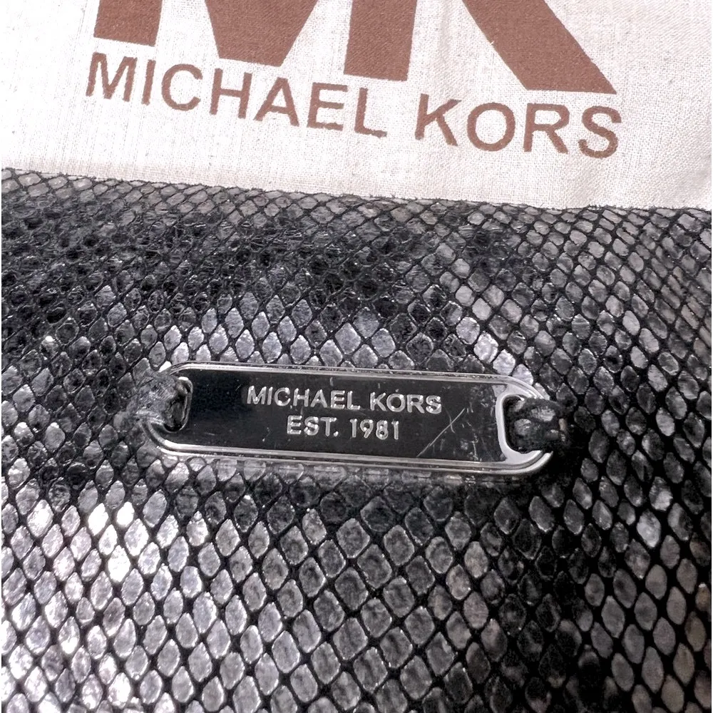 Michael Kors RARE VINTAGE Metallic Python ID Chain Shoulder Bag - Image 10