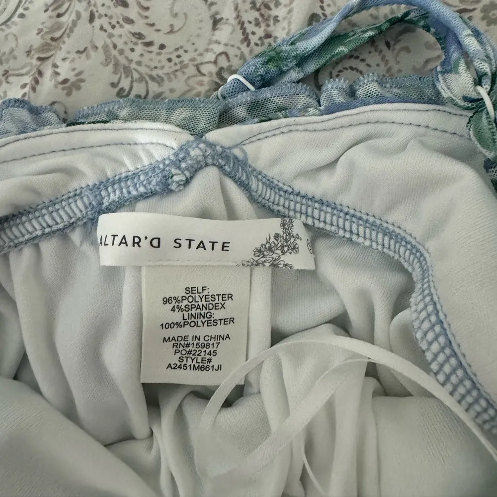 Blue and green flower print top new worn once - Image 3