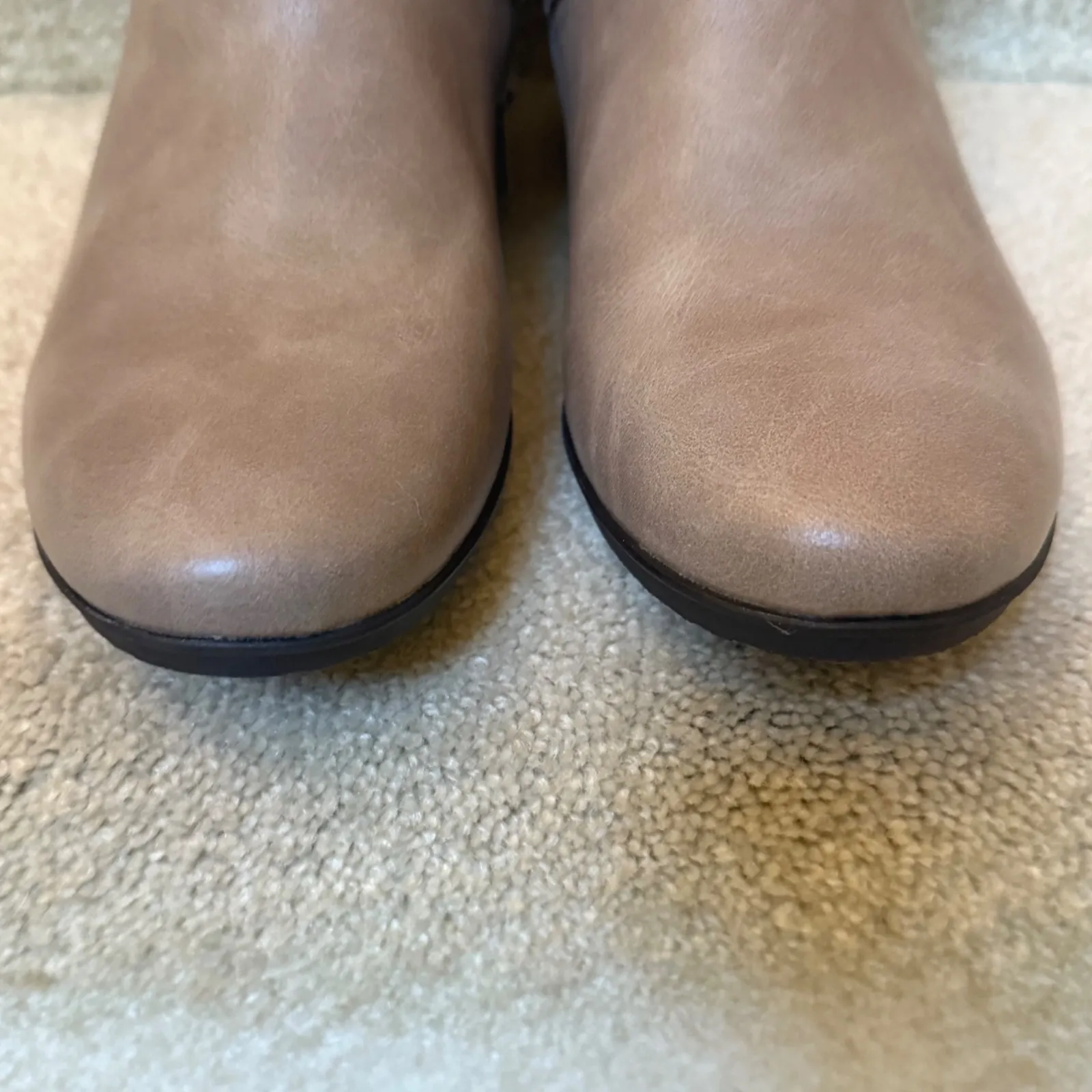 Kim Rogers Rachel Taupe Ankle Booties Faux Leather Stacked Heel Womens Size 8.5M - Image 4