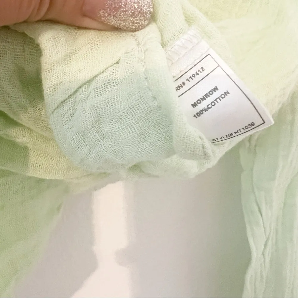 Monrow Twist Front Gauze Long Sleeve Button Down Faded lime Size Small S NWT - Image 4