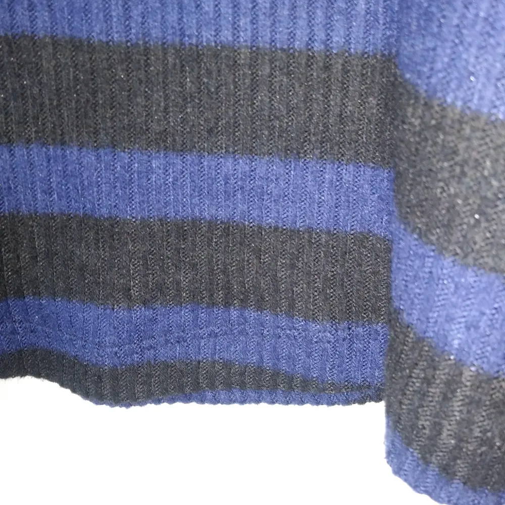 Old Navy XL Black Blue Striped Pullover Sweater Top - Image 5