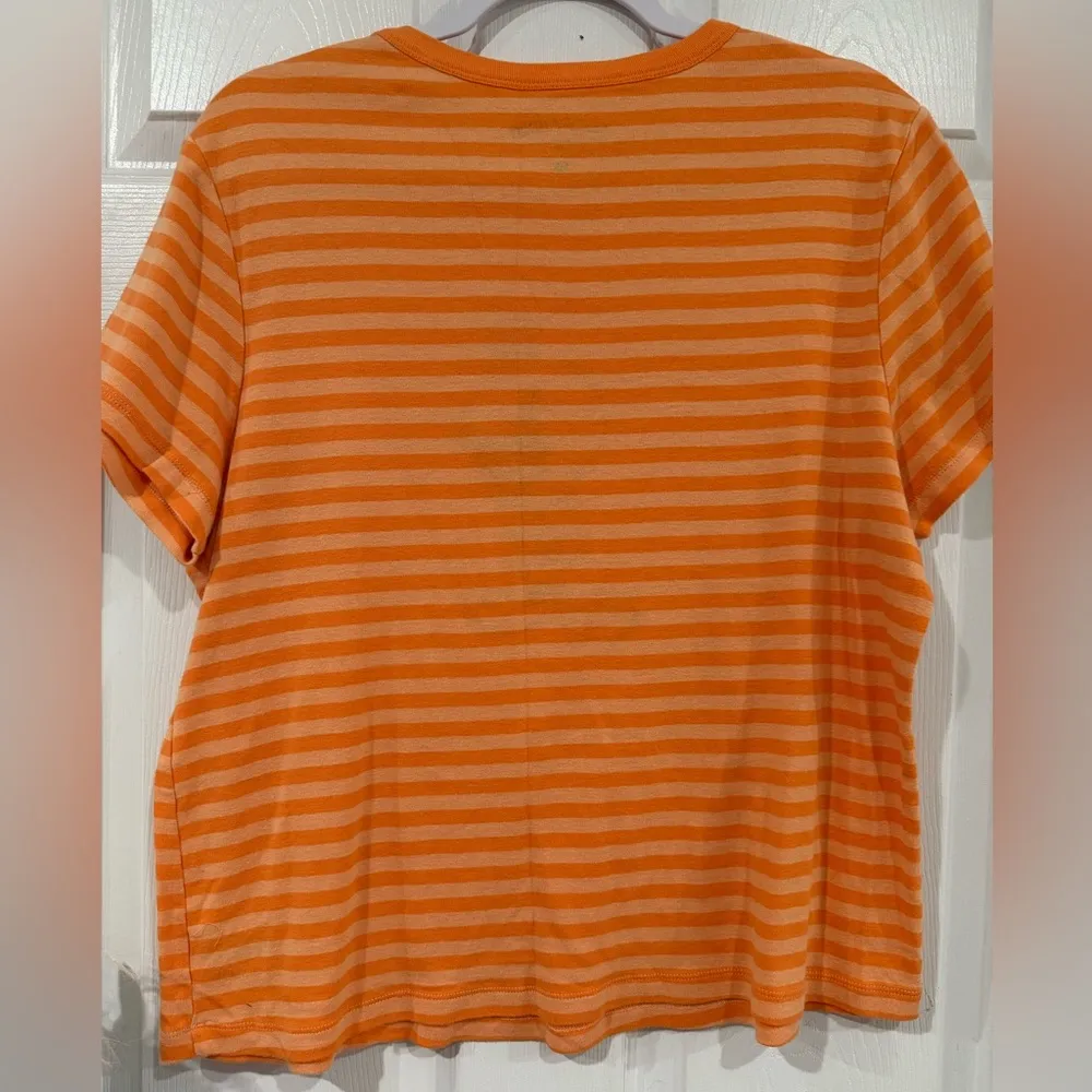 🎄LOONEY TUNES STRIPE T - Image 4