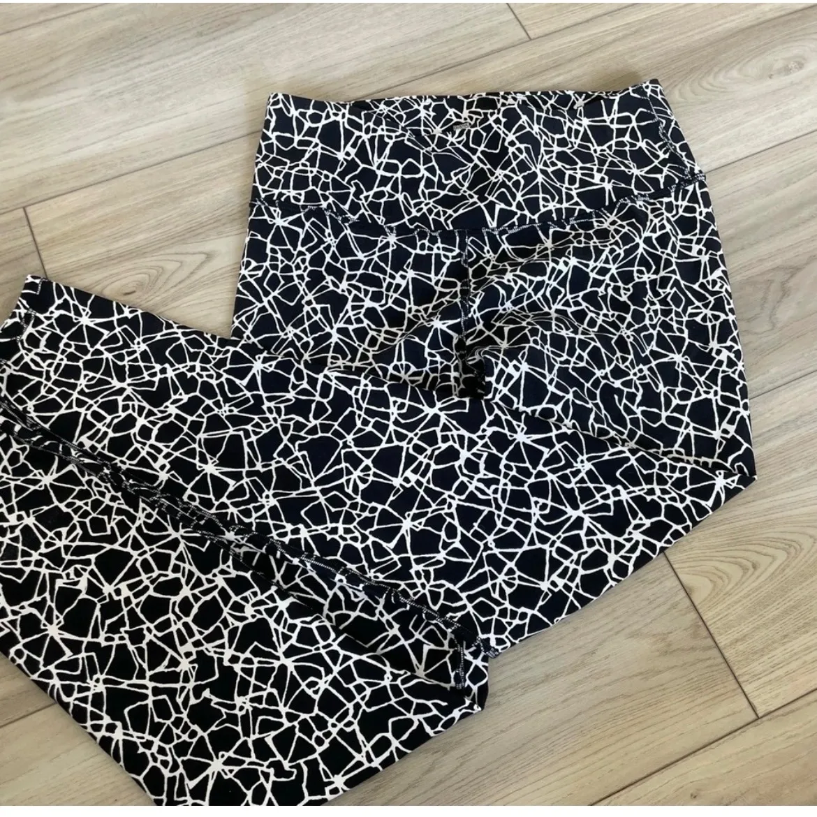 Diane Von Furstenberg DVF Black White Geometric Print Leggings Pants Size M - Image 2