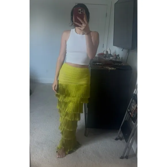 Premium Green Textured Tassel-Trimmed Maxi Skirt – Size‎ 0 (Fits 2–4) - Image 5