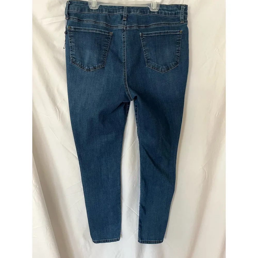 NYDJ Skinny Jeans with LiftxTuck technology Dark Wash 14 - Image 2