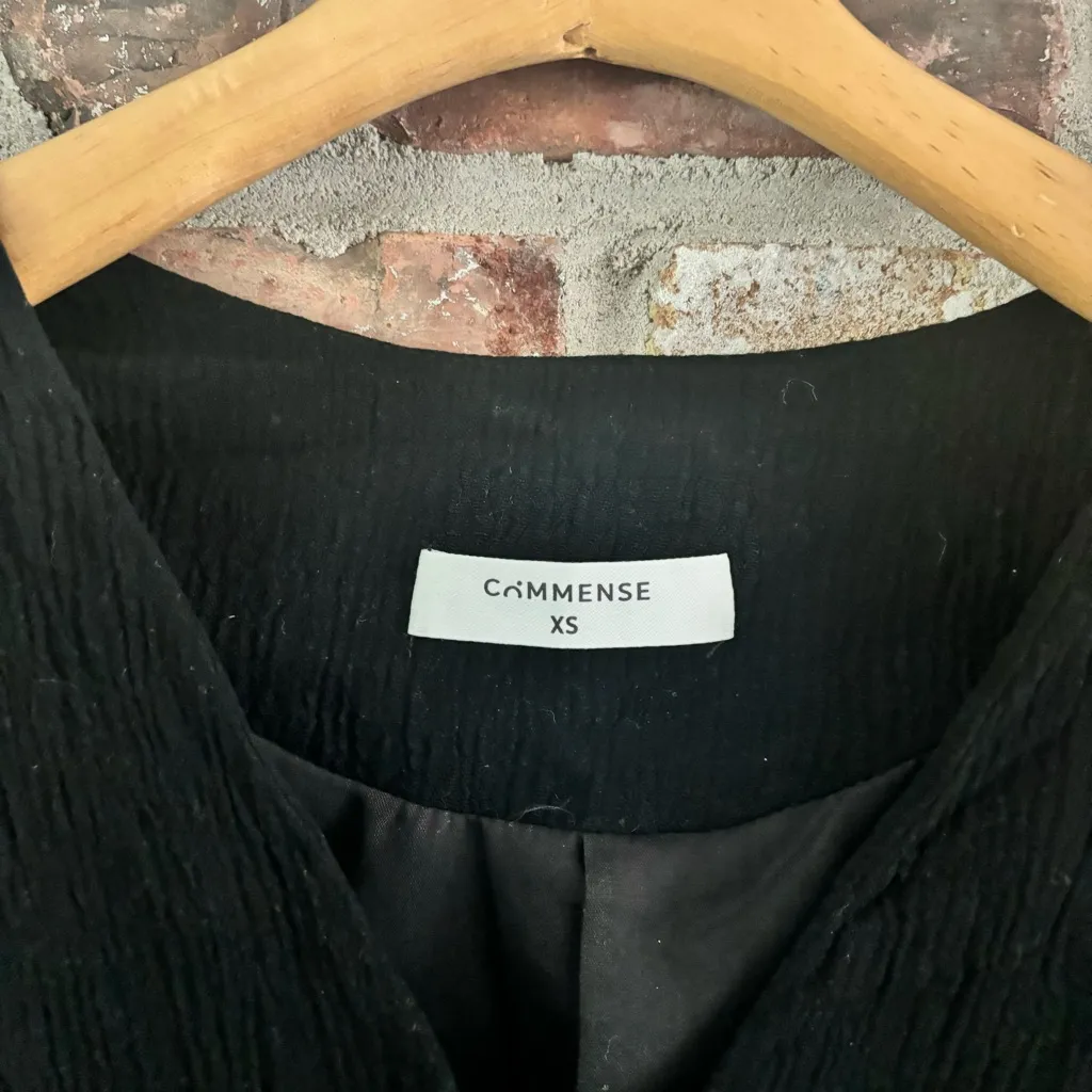 Commense Black Cotton Linen Crop Tuxedo Vest Top, XS - Image 3