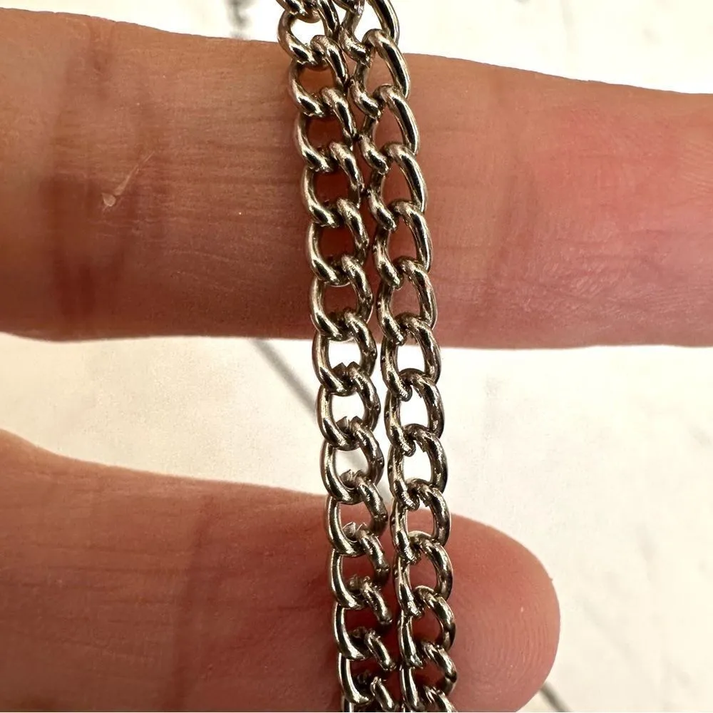 Silver tone burgundy rhinestone necklace - Image 9