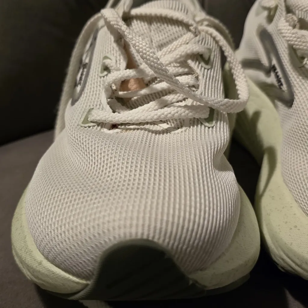 Brooks White and Green Running Shoes - Image 2