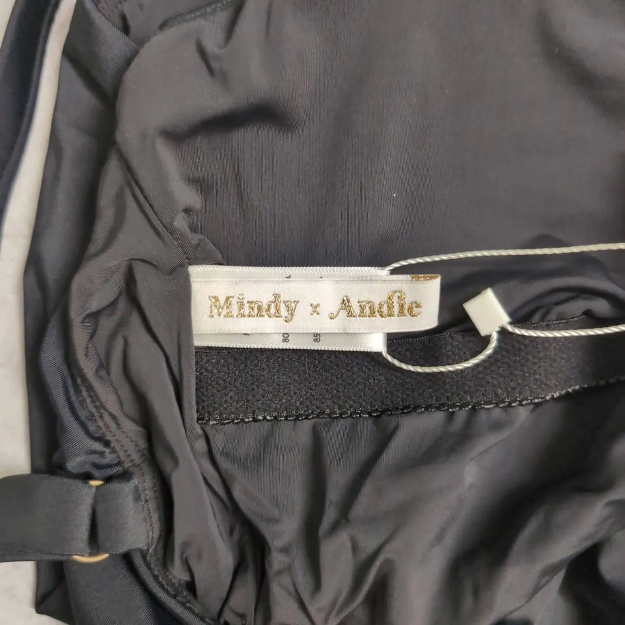 NWT Mindy X Andie Marco Black V-Neck Adjustable Straps One Piece Swimsuit MT - Image 5