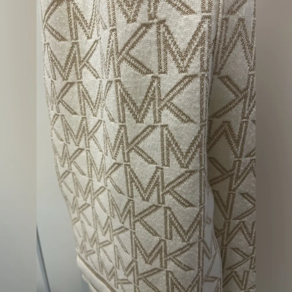 Michael Kors Iconic MK Logo Metallic Gold Neutral Reversible Knit Scarf EUC - Image 3