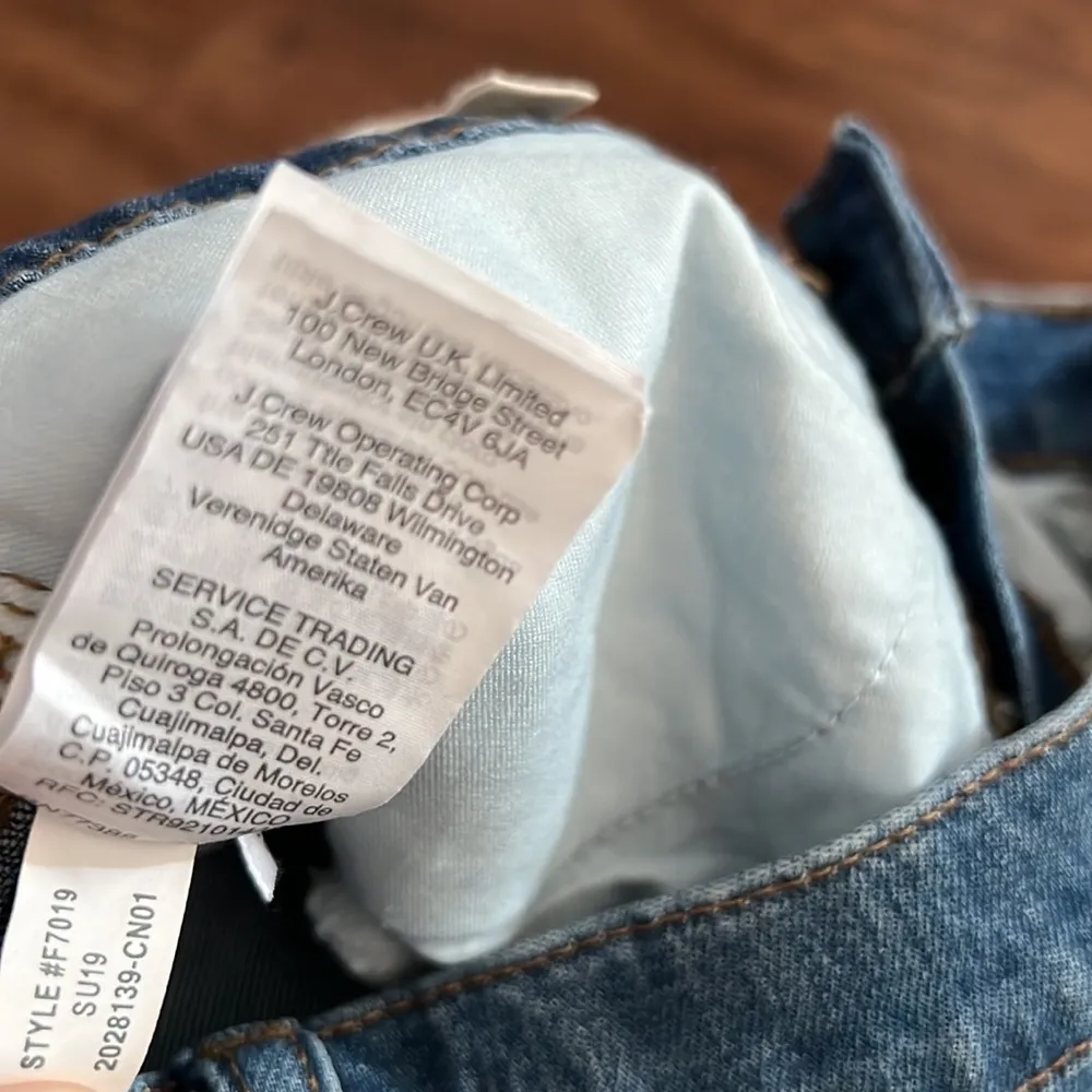 Madewell High-Rise Denim Shorts in Glenoaks Wash: Cutoff Edition | 25 - Image 8