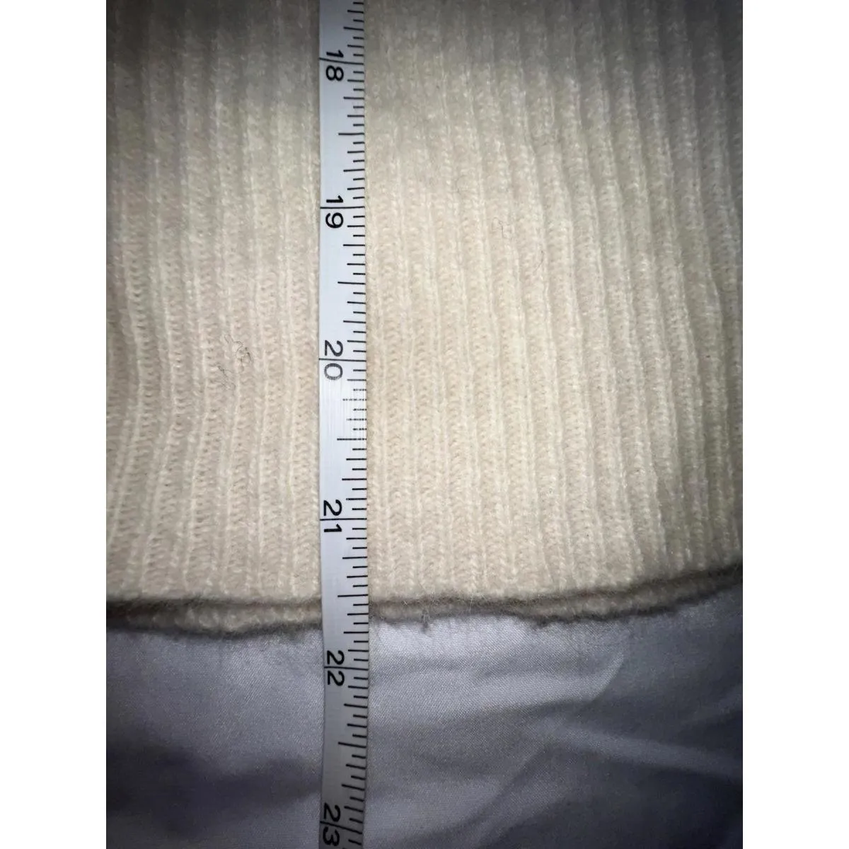 VTG 1970s Evan-Picone Angora Wool Knit Button Sweater Vest Hong Kong Medium - Image 12