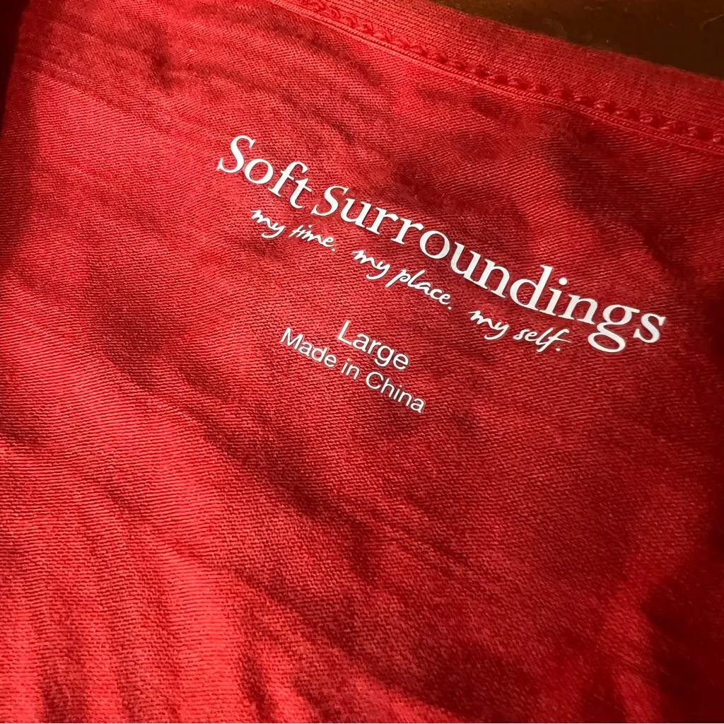 Soft Surroundings Kalahari Red embroidered Jersey-Knit Tunic large Aztec v neck - Image 4