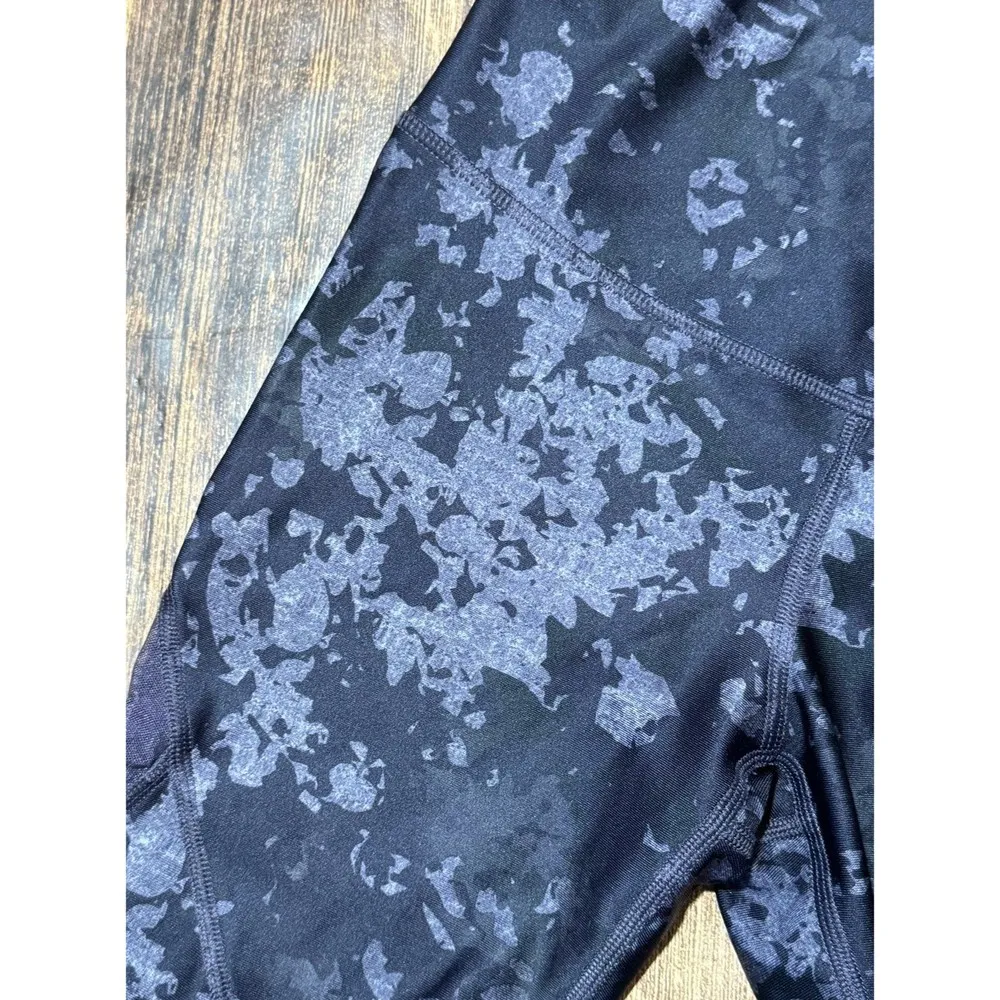 UNDER ARMOUR WOMEN'S HEATGEAR MESH PRINTED ANKLE CROP PURPLE/FLINT size SMALL - Image 5