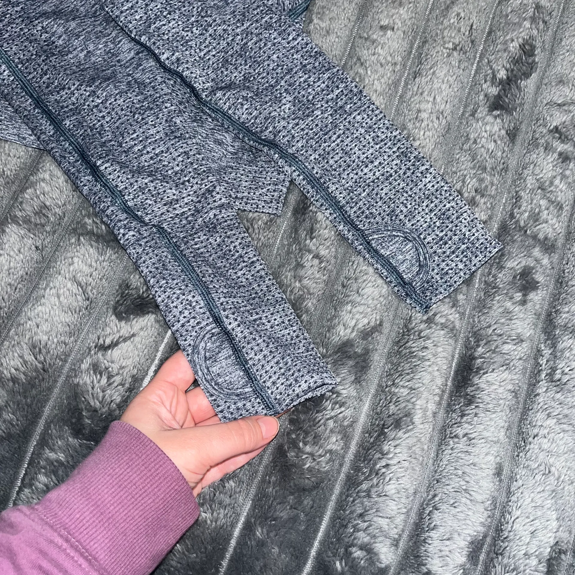 Vital Crop Long Sleeve - Image 5