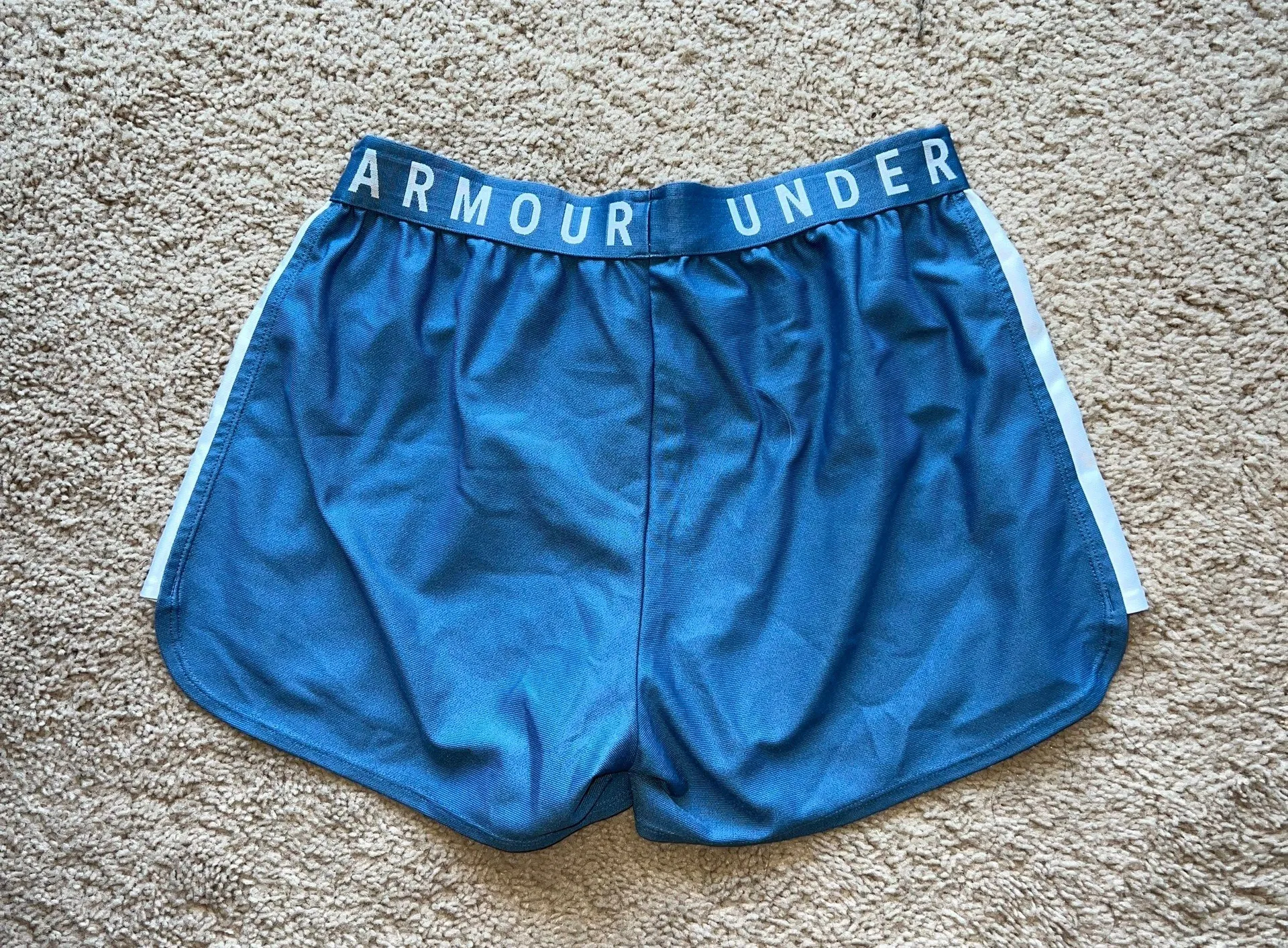 Under Armour Shorts - Image 2