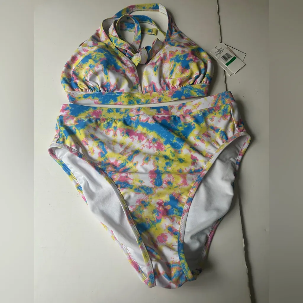 Jessica Simpson Women’s Tie-Dye Swim Bathing Bikini Set - Image 4