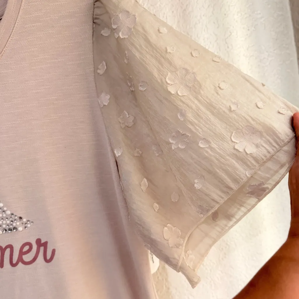 Disney Women's Shirt - Cinderella Slipper- Lace Sleeves size XL - Image 4