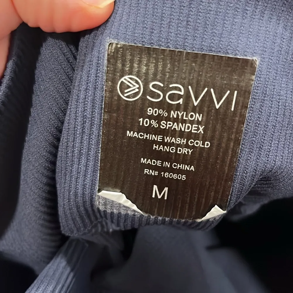 Savvi Compression Leggings in Blue Size Medium - Image 3