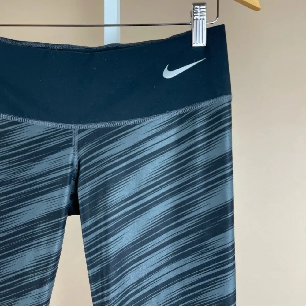 Nike Oregon Women’s Small Stripe Print Leggings Fitness Gym Workout Yoga - Image 7