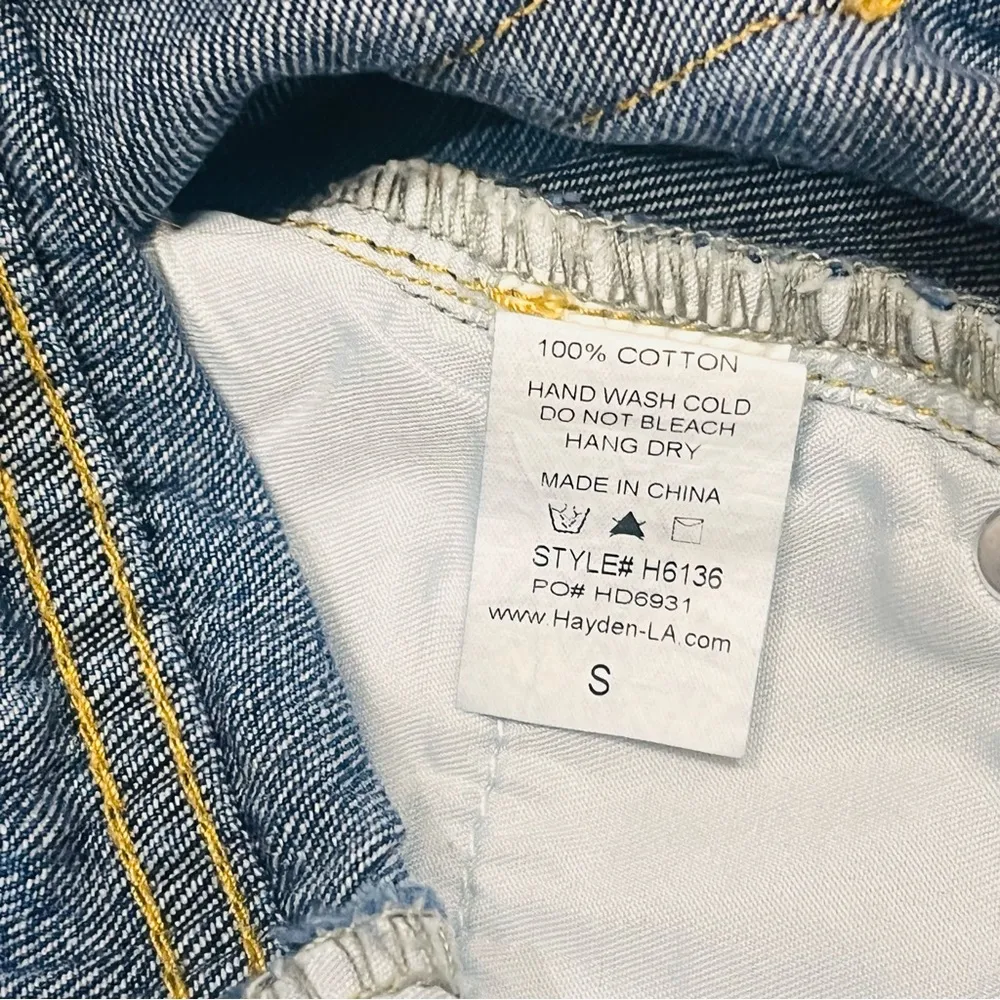 Hayden Los Angeles RUFFLE WAIST DENIM SHORT paper bag raw hem size small - Image 4