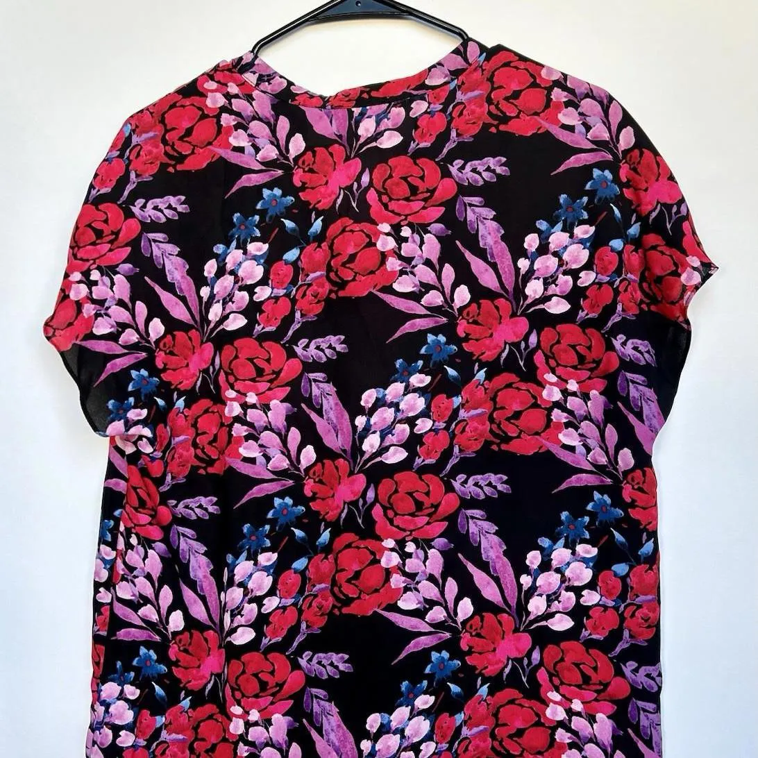 Carolina Belle Montreal Women’s Floral Blouse w/ Reds, Pinks, Black Base - Image 2