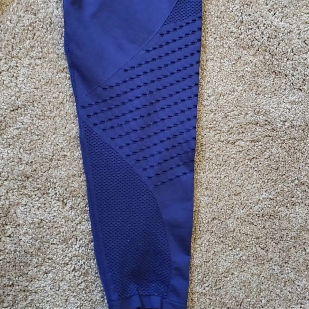 ✨ SculptKnit High-Waisted Mesh Capri✨ - Image 7