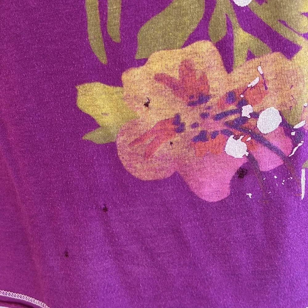 Scrapbook short sleeve V neck artsy floral t shirt Size Small Pink - Image 11