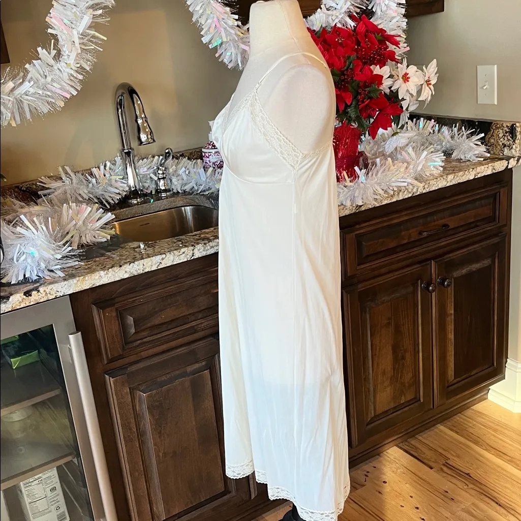 Vintage Vanity Fair Full Slip Midi Beige - Image 6