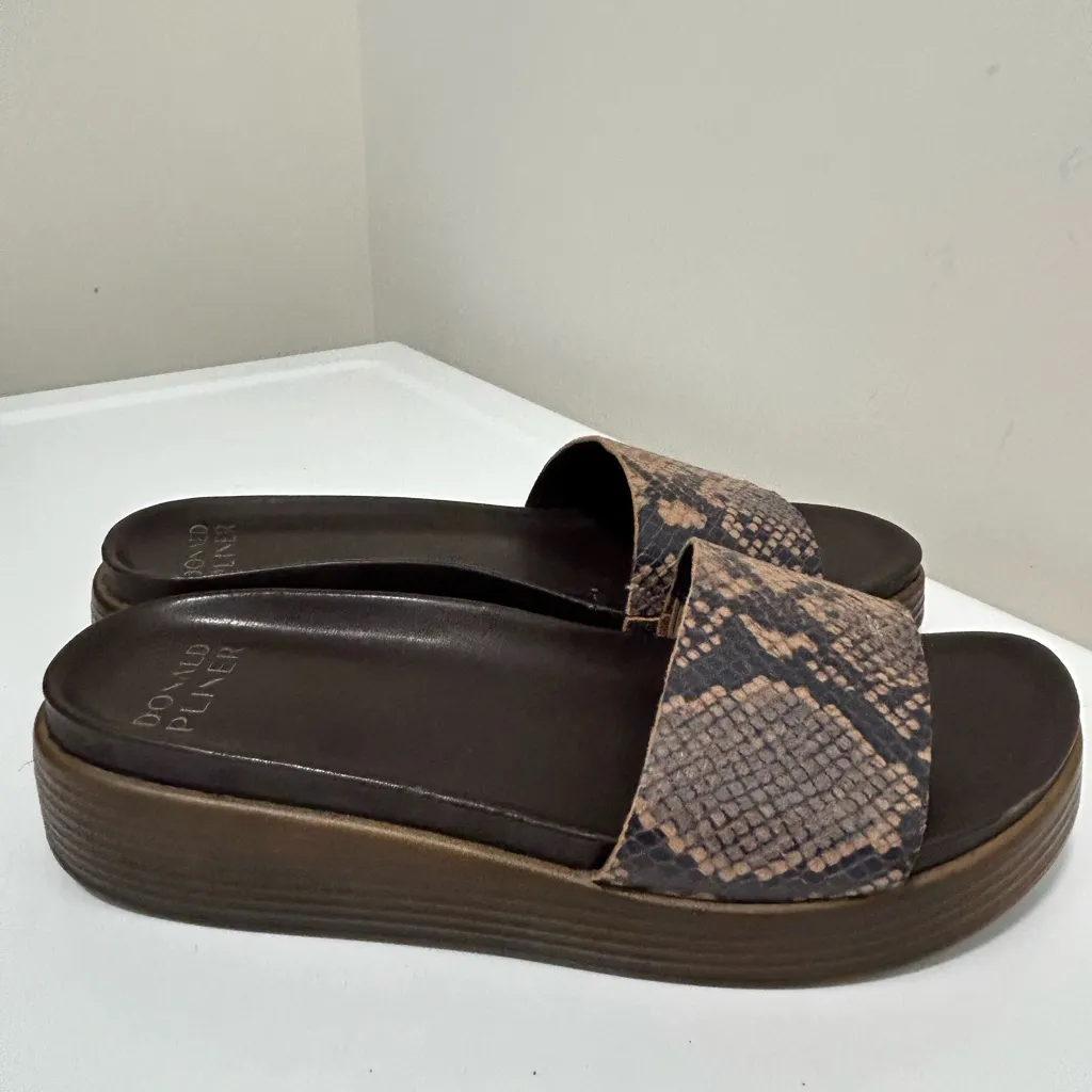 Donald Pliner  Fiji Slides Tan Brown Size 7.5 - Image 8