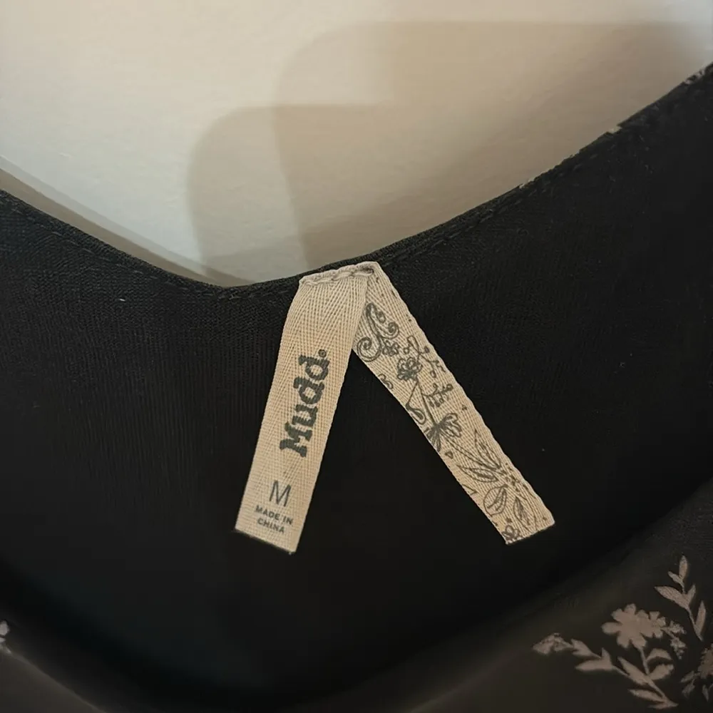 black and gray mudd tank top - Image 3