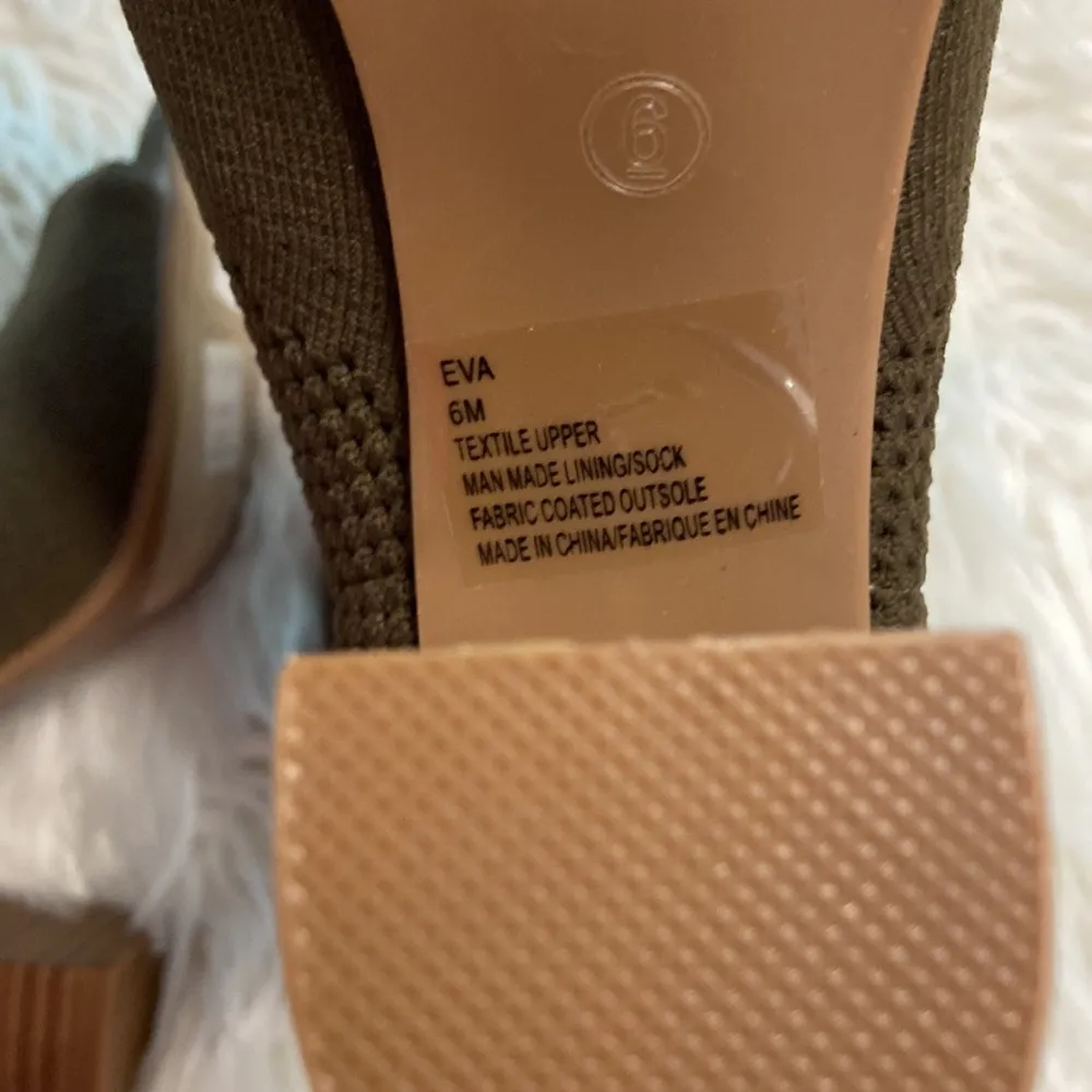 Charlotte Russe open toes booties size 6 excellent condition dark green color - Image 7