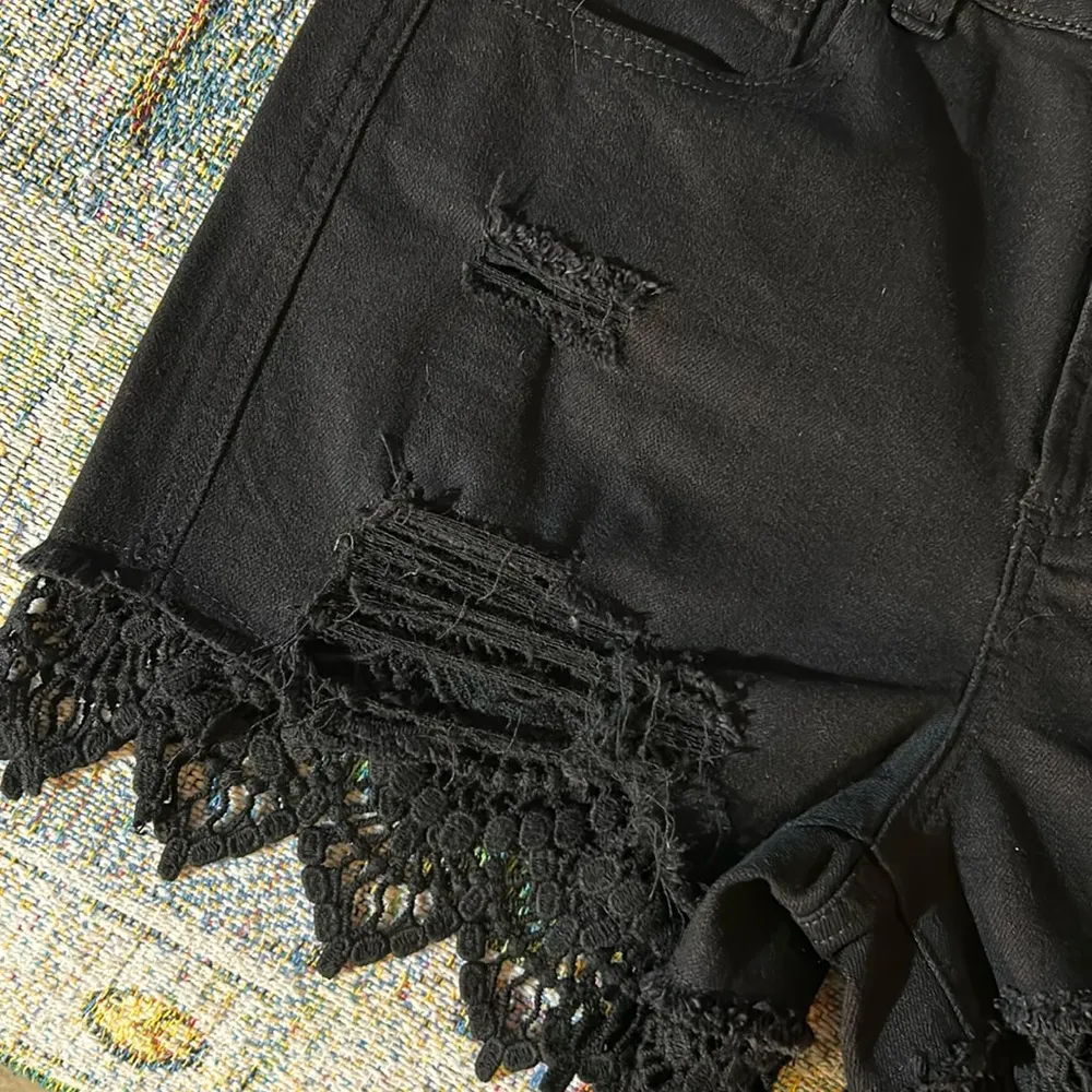 Madden NYC Size 9 Charocal Distressed Jean Shorts - Image 3