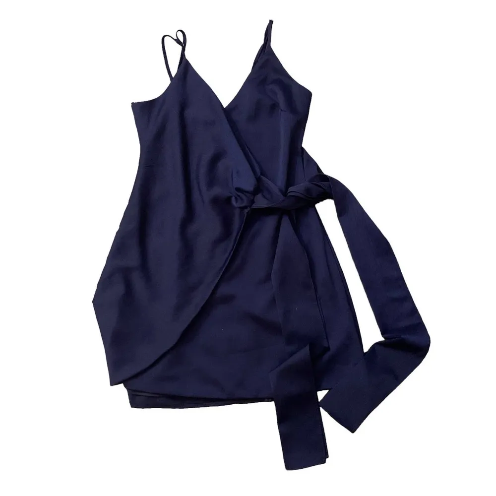 Selfie Leslie navy blue v-neck sleeveless mini wrap dress size S - Image 11