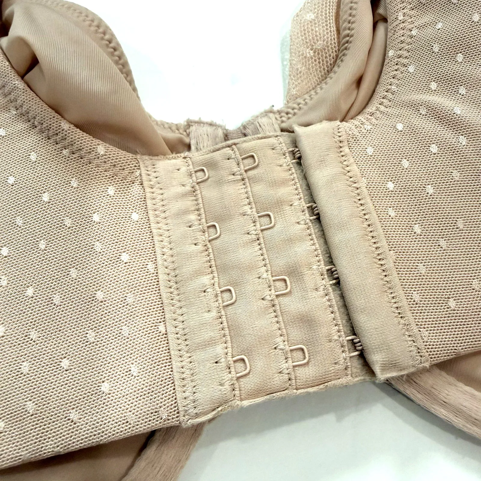 Wacoal Bra 40 DDD 855303 Back Appeal Smoothing Seamless Full Coverage Underwire - Image 7