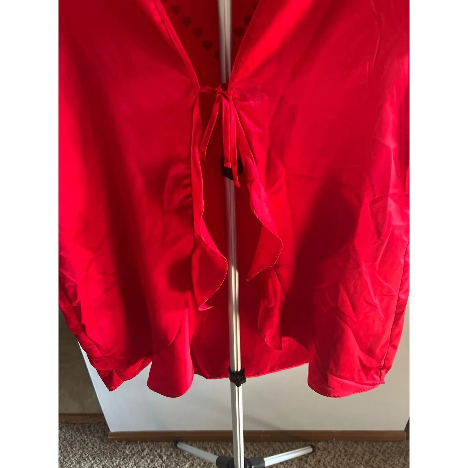 Victoria's Secret Red‎ Love Short Sleeve Satin Robe - Image 4