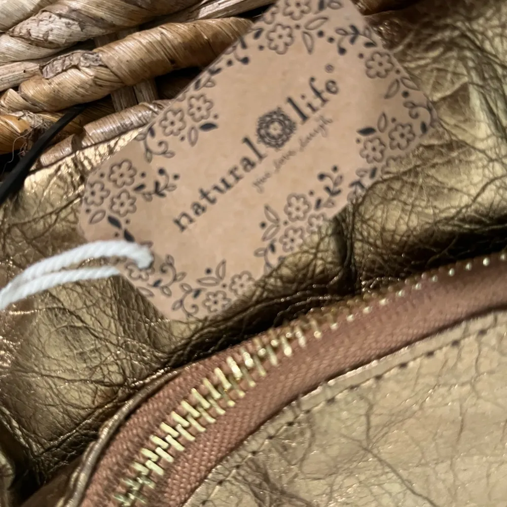 Nwt Natural Life Crossbody Metallic Gold Brown Bag Fanny Pack Belt Bag vegan - Image 2